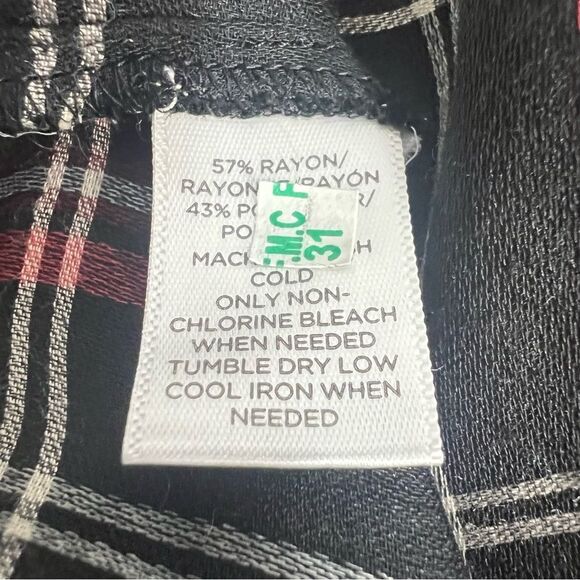 LOFT Softened Shirt Womens XL Plaid Ruffle Button Front Long Sleeve Black Red - Picture 6 of 6